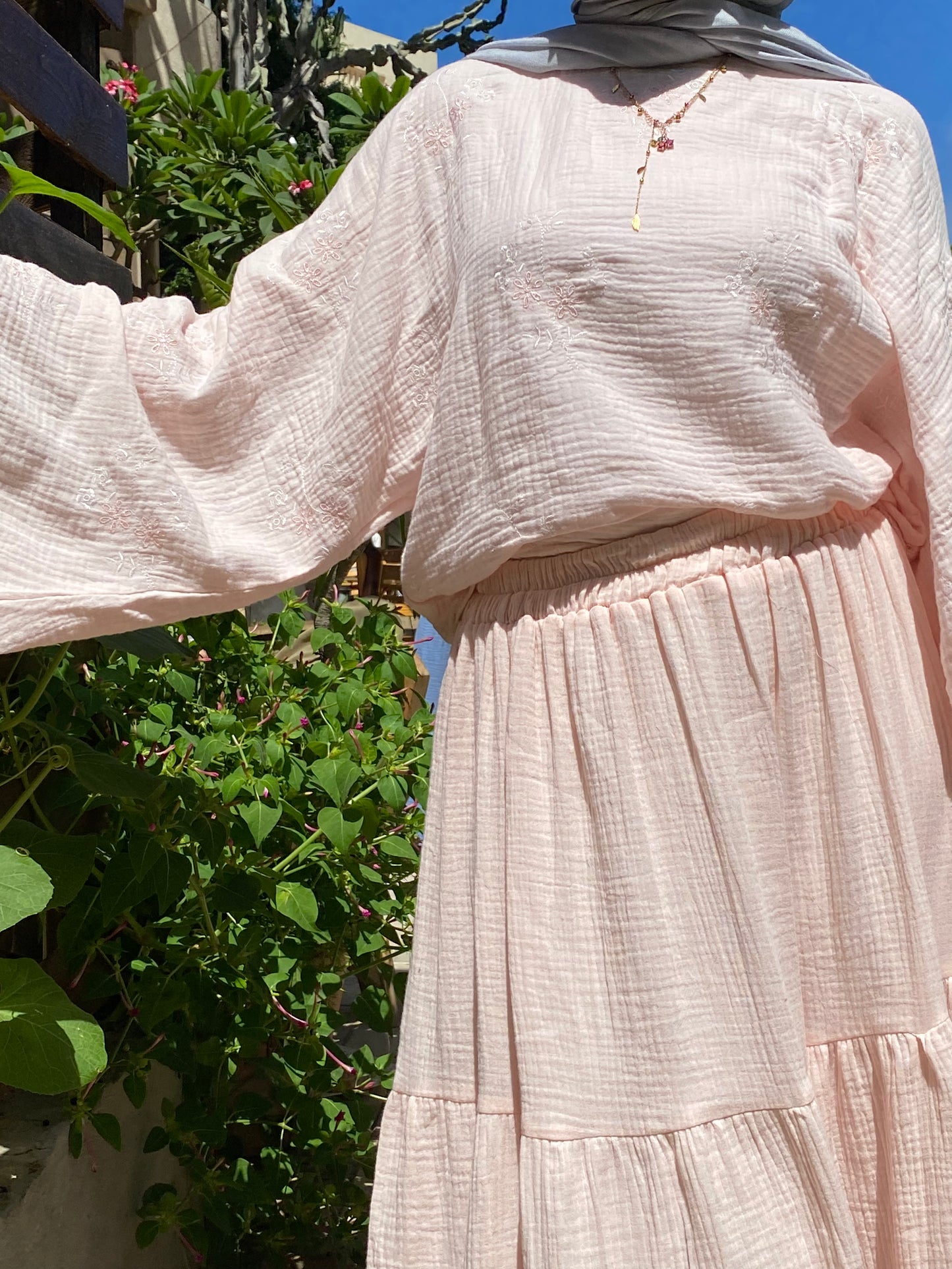 simon embroidered ruffles skirt set